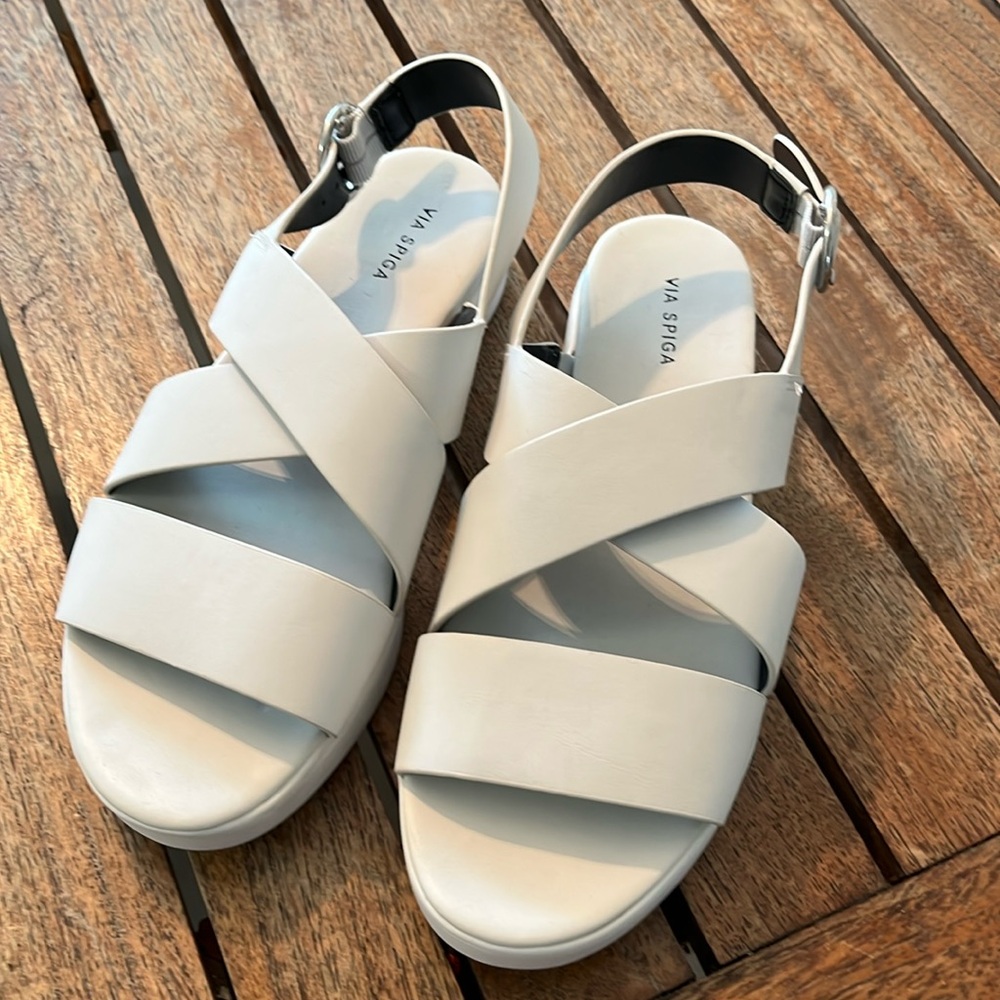 Via Spiga White Leather Kalia 1 Inch Platform Sandals Size 5.5